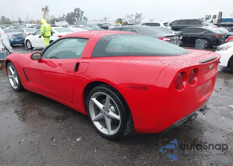 2011 Chevrolet Corvette z USA, uszkodzony, nr VIN 1G1YG2DW8B5112441
